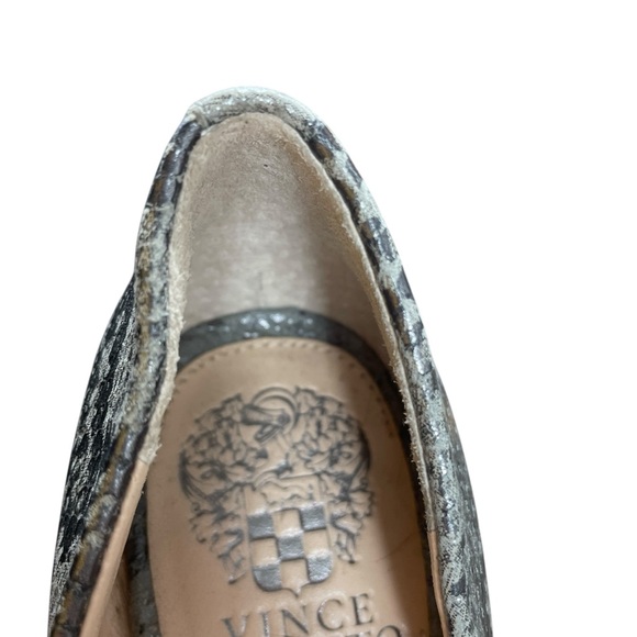 Vince Camuto Gray Snakeskin Pattern Heels, Size 7 1/2 - Picture 3 of 5
